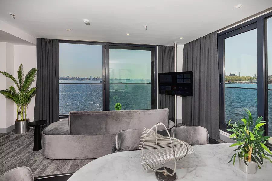 Luxury Hotel, Istanbul