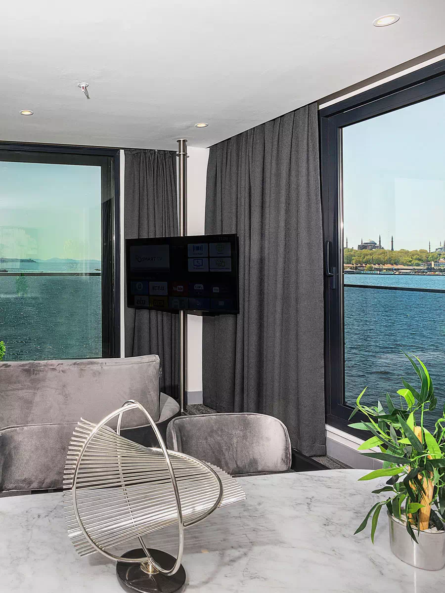 Experience Luxury at Pera Bosphorus Hotel Istanbul