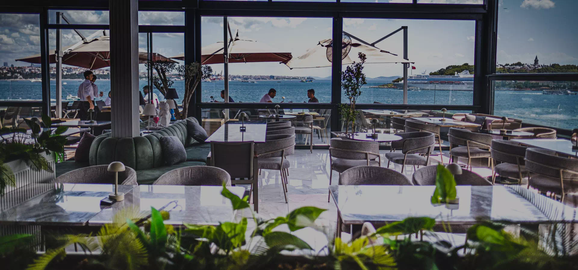 Loi Restaurant Karaköy